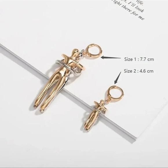 Anthropologie Lovers Small Embrace Earrings - Picture 14 of 14